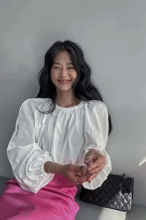 寬領抽繩澎澎袖上衣