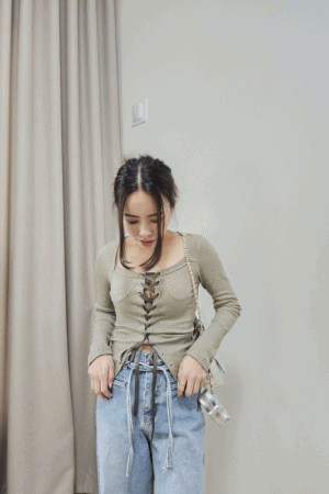 馬甲款方領長袖上衣