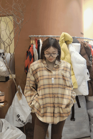 (限量商品)法蘭絨格紋襯衫上衣