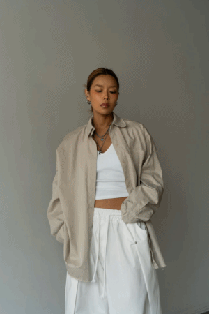 單口袋不收邊素面襯衫