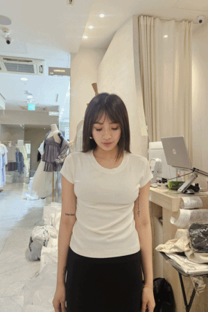圓領素面棉質上衣