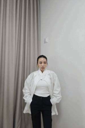 同色釦內抽繩珠光外套