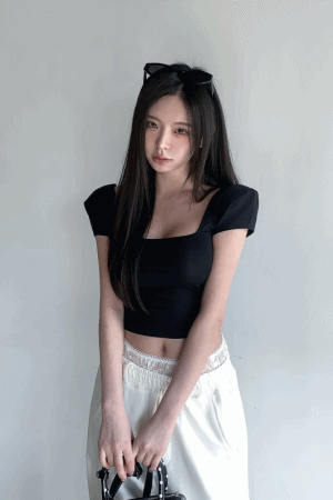 方領墊肩短版上衣
