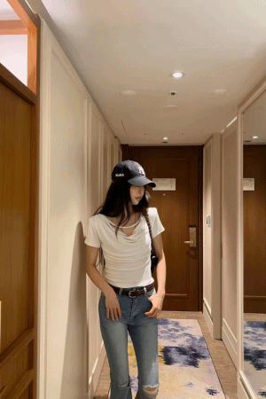 垂領線條上衣