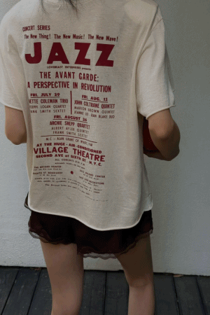 不修邊JAZZ字母上衣