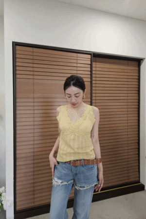 V領蕾絲滾邊麻料背心