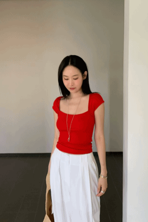 方領氣質素面上衣