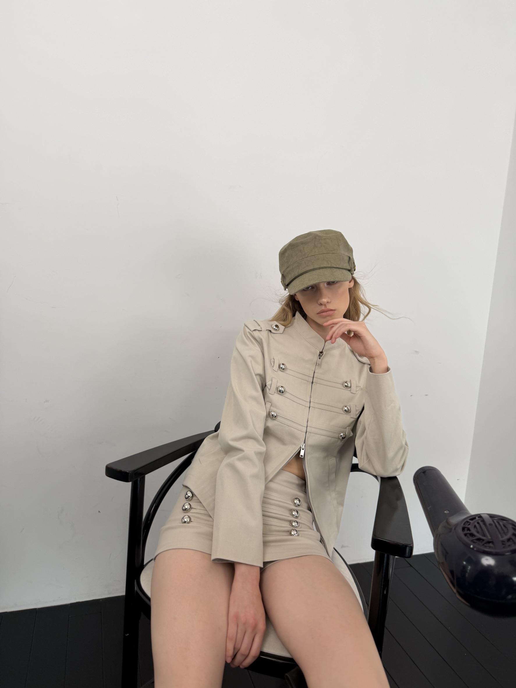 軍裝彈性包臀褲裙