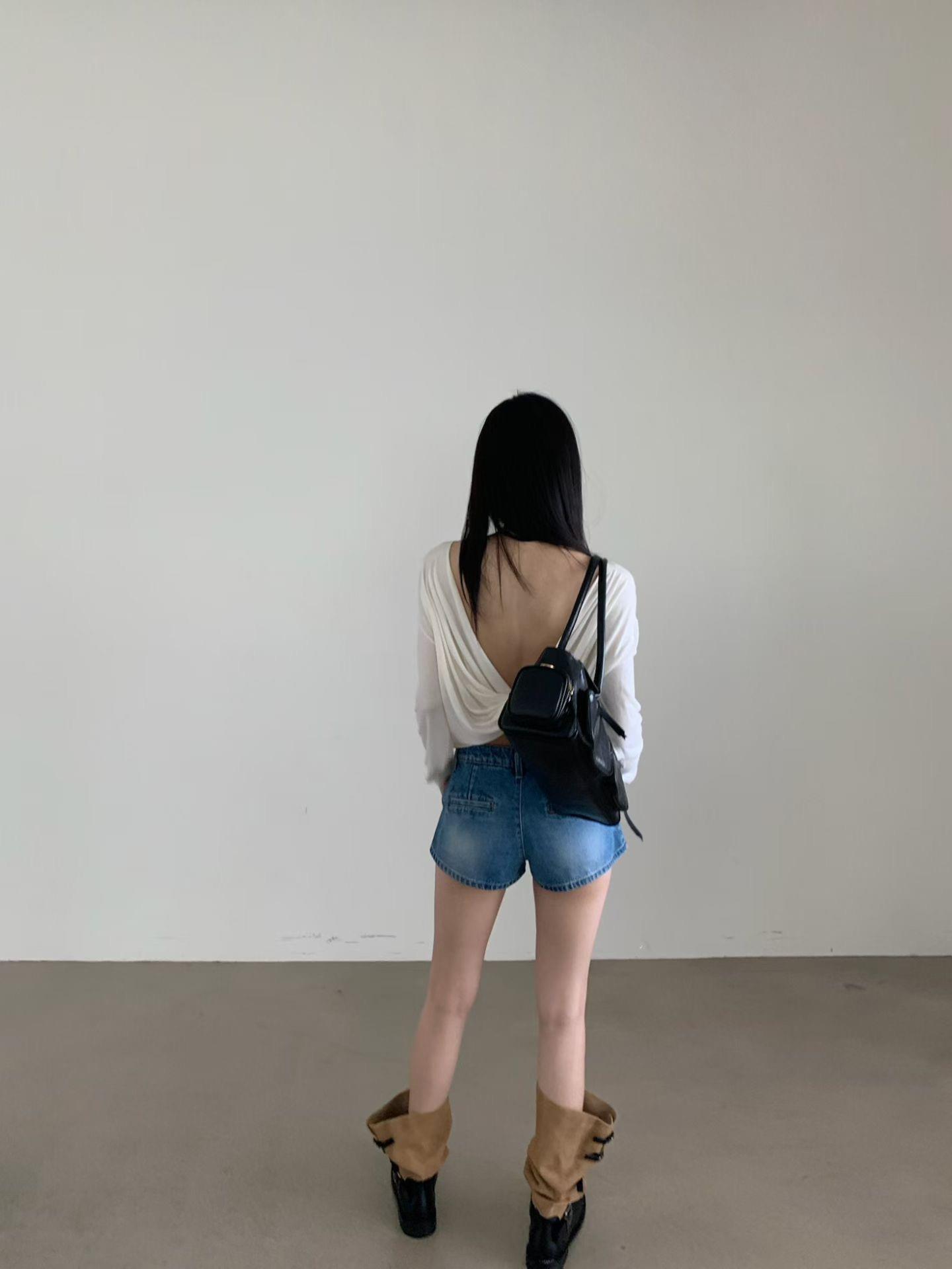 美背垂墜扭結上衣