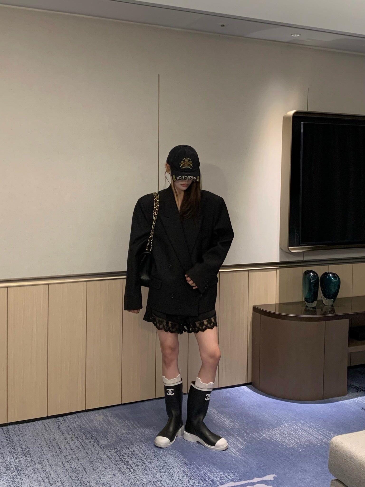 排釦翻領西裝外套