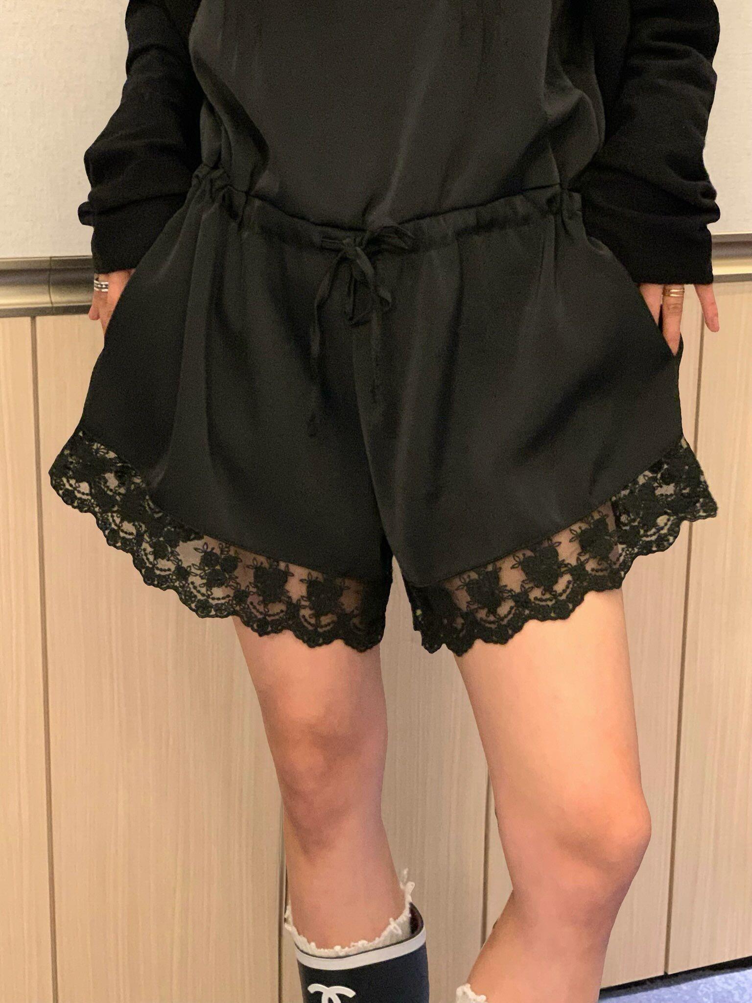 細肩蕾絲連身短褲
