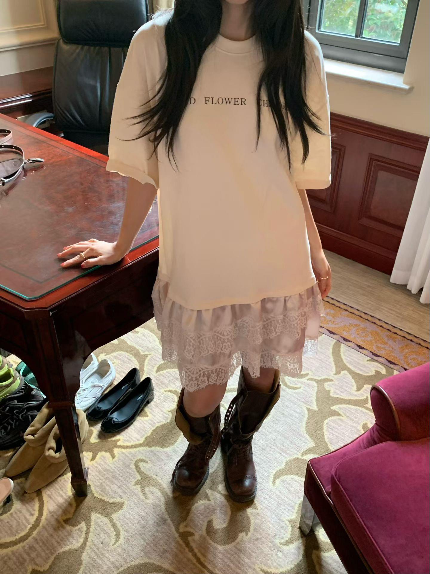 緞面拼蕾絲短洋裝