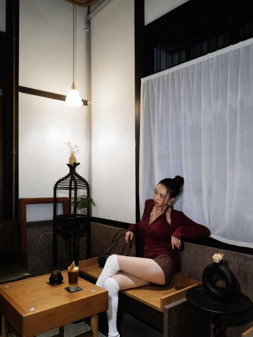 美麗諾羊毛素色膝上襪