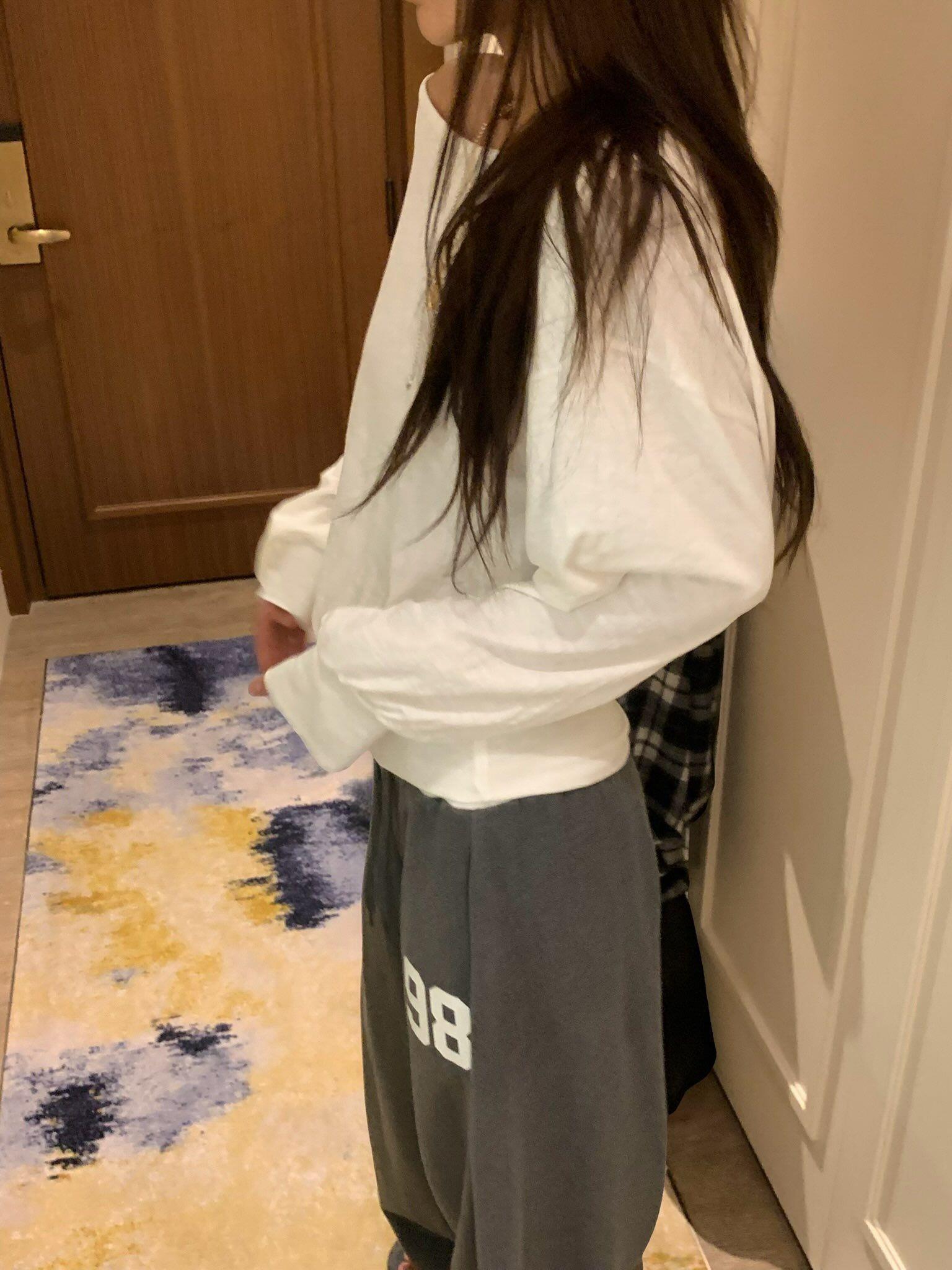 美背慵懶上衣