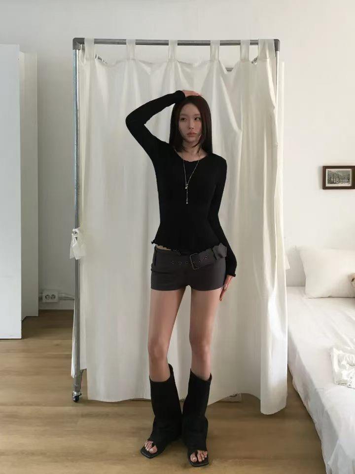 寬扣帶設計斜紋布短褲