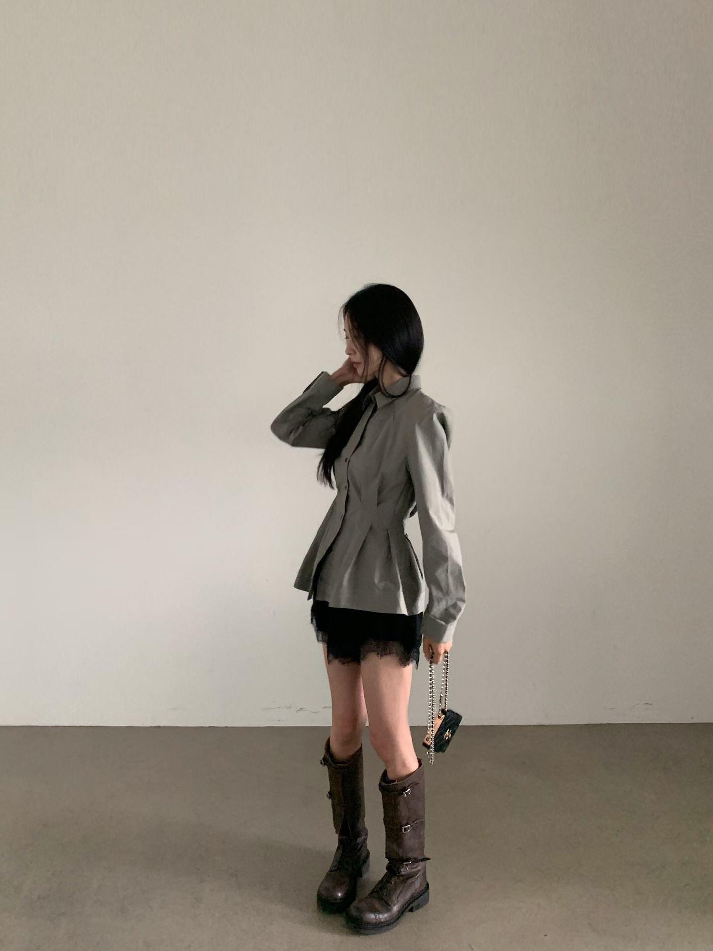 墊肩縮腰排釦襯衫